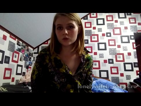 ❤️ A jovem estudante loira da Rússia gosta de pilas maiores. ❤ Sexo vídeo em nós